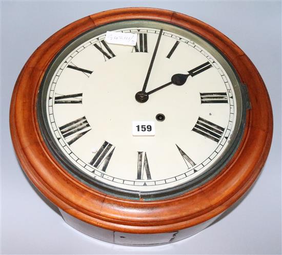 Circular wall clock